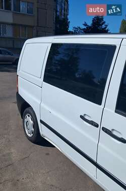 Минивэн Mercedes-Benz Vito 2002 в  фото 10 Минивэн Mercedes-Benz Vito 2002 в