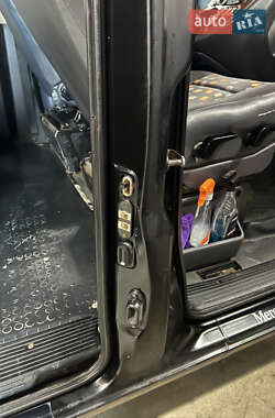 Минивэн Mercedes-Benz Vito 2003 в 