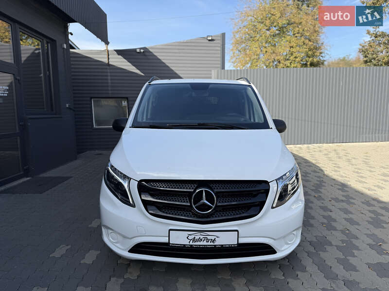 Минивэн Mercedes-Benz Vito 2016 в Черновцах