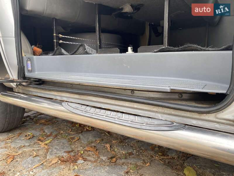 Минивэн Mercedes-Benz Vito 2006 в Корце