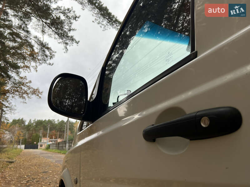 Минивэн Mercedes-Benz Vito 2006 в Житомире