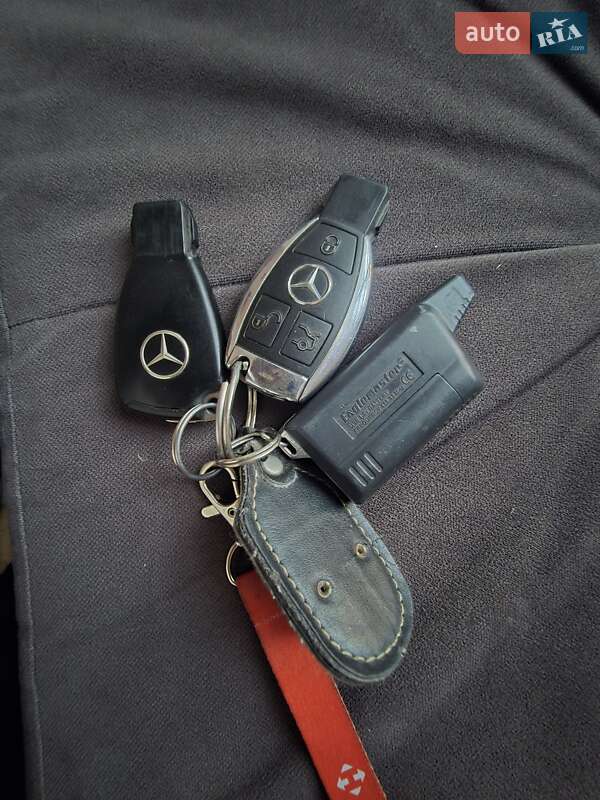 Вантажний фургон Mercedes-Benz Vito 2006 в Первомайську