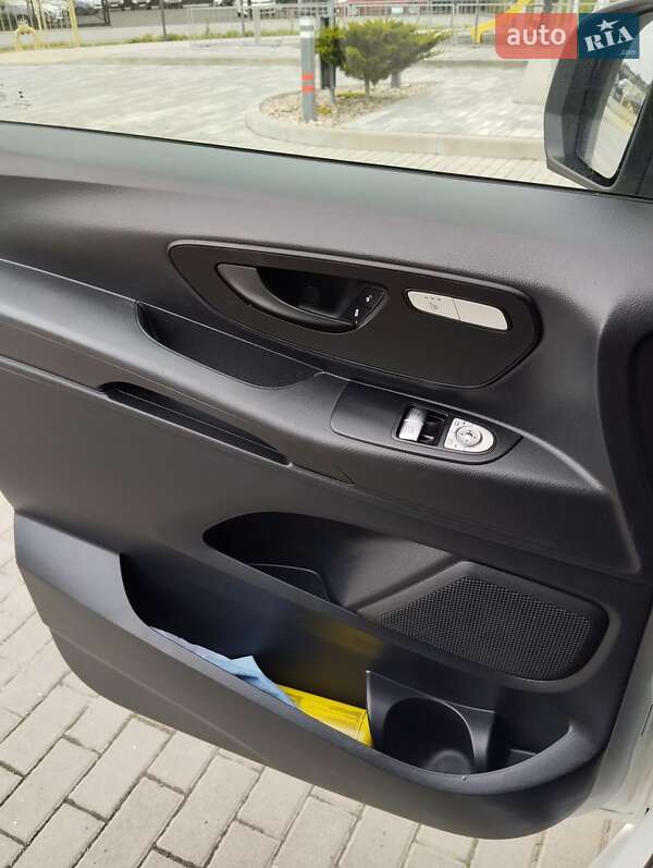 Минивэн Mercedes-Benz Vito 2016 в Рованцах