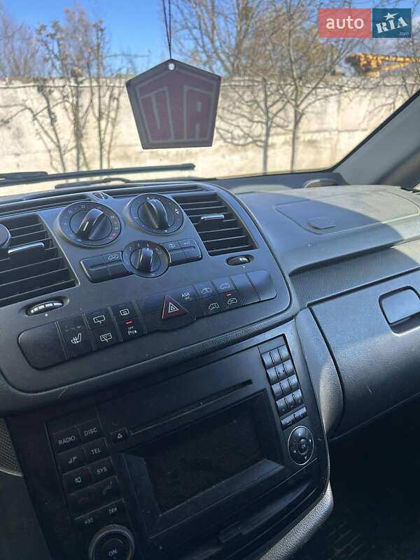 Вантажний фургон Mercedes-Benz Vito 2012 в Калуші