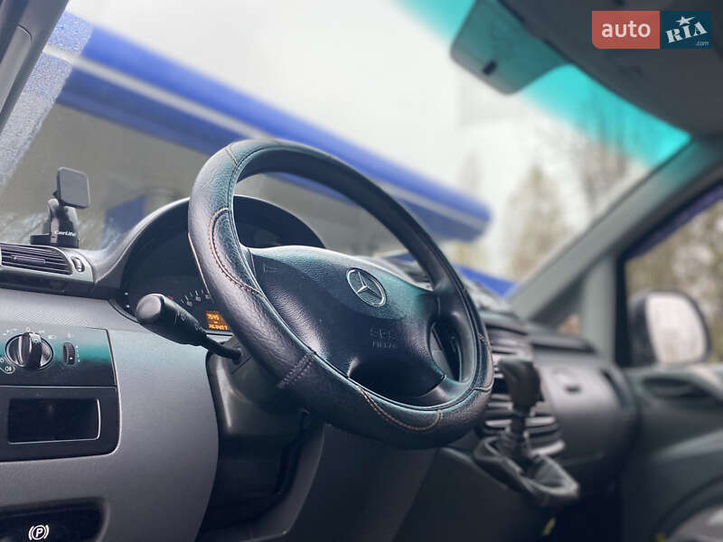 Минивэн Mercedes-Benz Vito 2006 в Николаеве