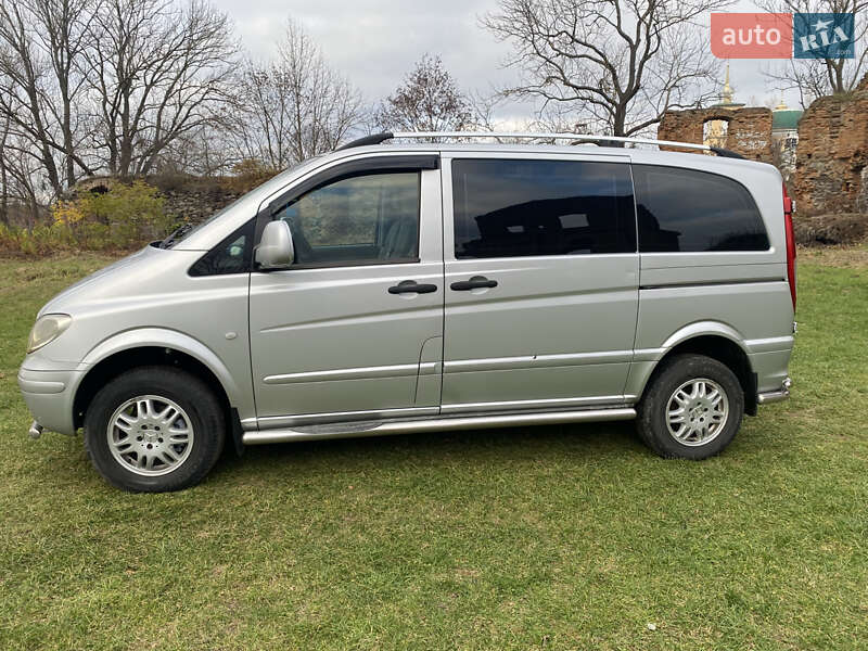 Минивэн Mercedes-Benz Vito 2006 в Корце