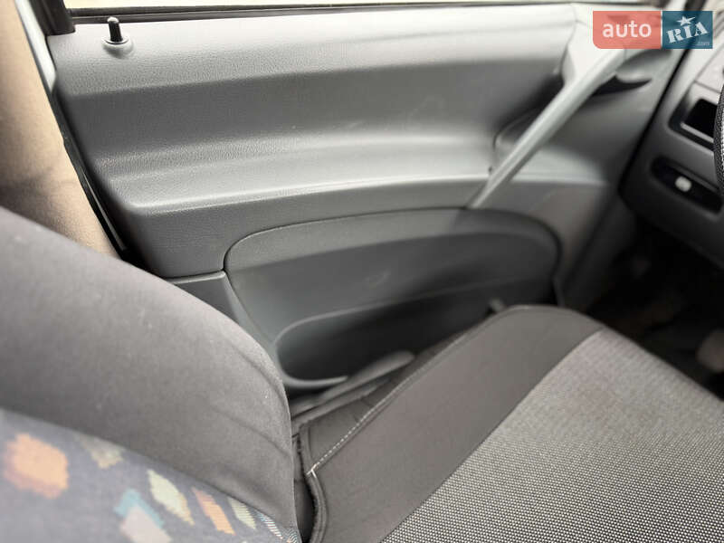 Минивэн Mercedes-Benz Vito 2004 в Ровно