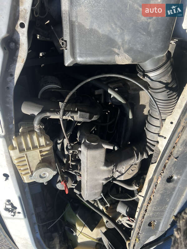 Мінівен Mercedes-Benz Vito 1996 в Дніпрі