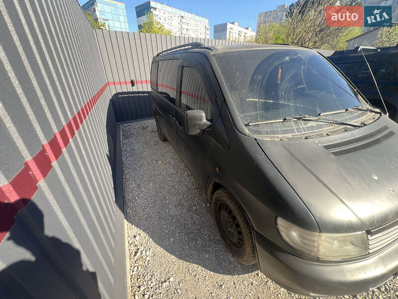 Мінівен Mercedes-Benz Vito 1996 в Дніпрі