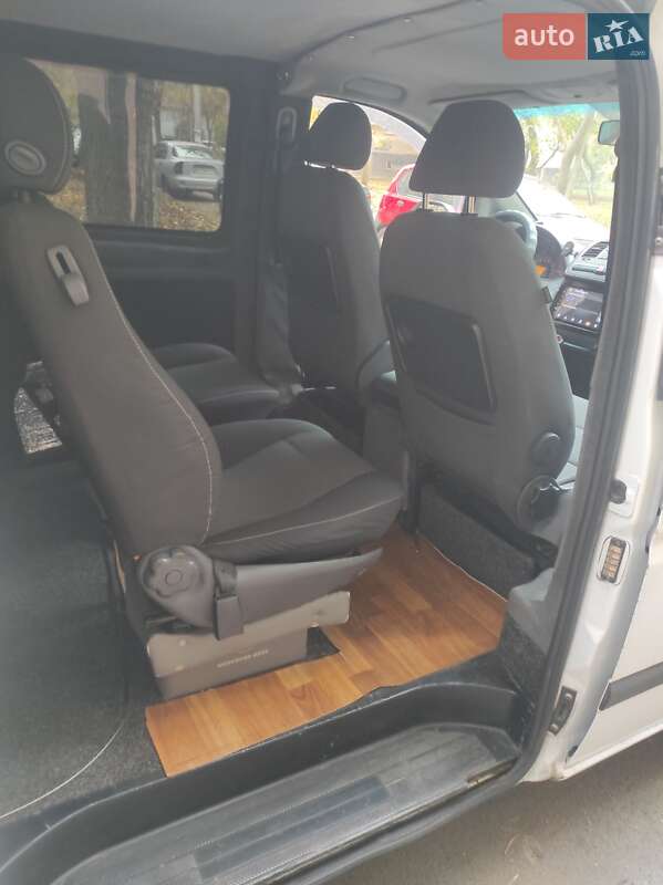 Минивэн Mercedes-Benz Vito 2005 в Одессе