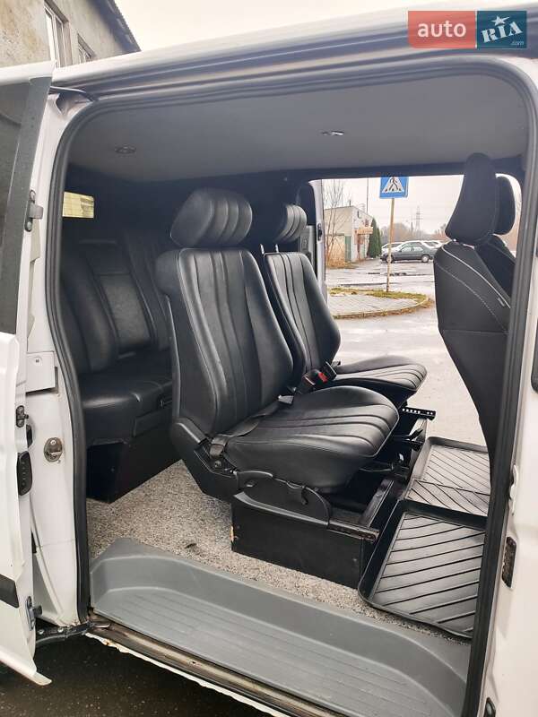 Минивэн Mercedes-Benz Vito 2005 в Шептицькому