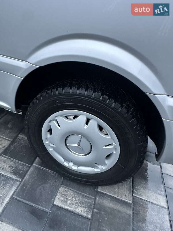 Минивэн Mercedes-Benz Vito 2011 в Ровно