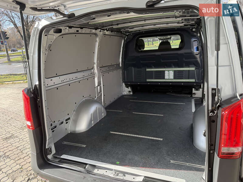 Грузовой фургон Mercedes-Benz Vito 2022 в Ивано-Франковске