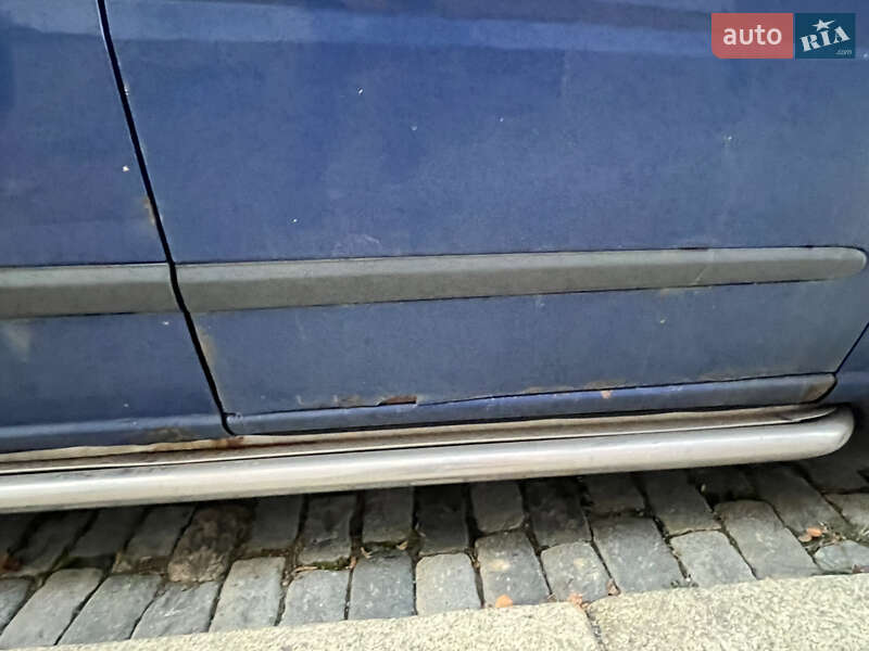 Микроавтобус грузовой (до 3,5т) Mercedes-Benz Vito 2005 в Черновцах фото 11 Микроавтобус грузовой (до 3,5т) Mercedes-Benz Vito 2005 в Черновцах