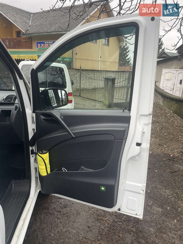 Микроавтобус грузовой (до 3,5т) Mercedes-Benz Vito 2013 в Виноградове