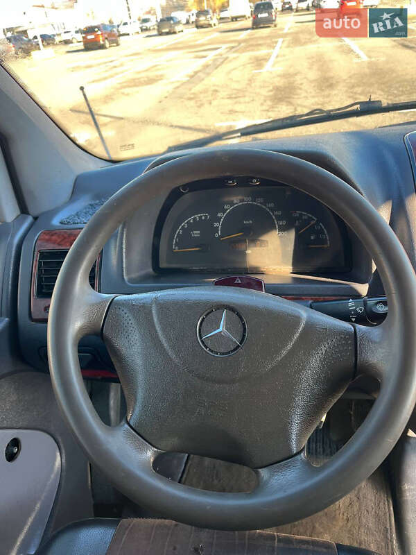 Минивэн Mercedes-Benz Vito 2000 в Черновцах