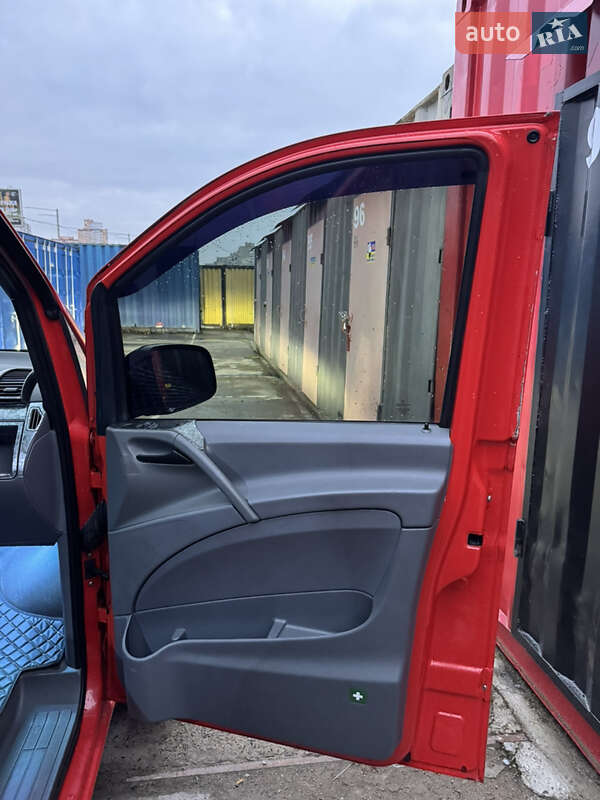 Мінівен Mercedes-Benz Vito 2006 в Києві