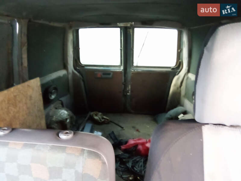 Вантажний фургон Mercedes-Benz Vito 2002 в Новій Одесі