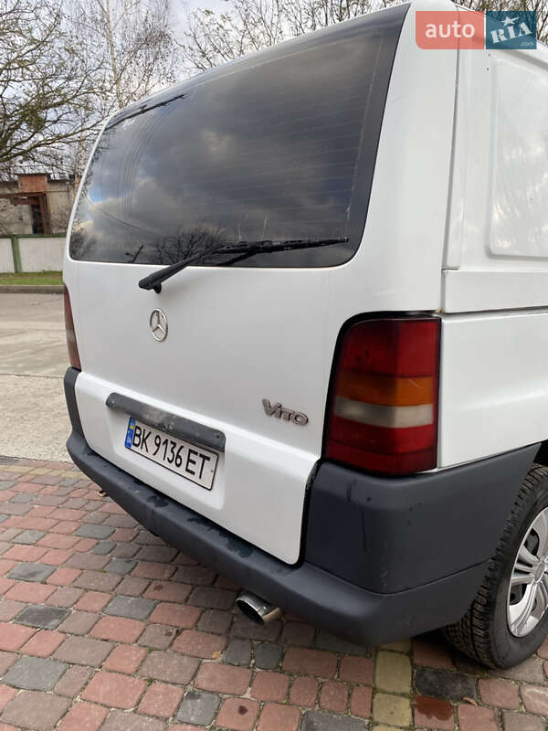Минивэн Mercedes-Benz Vito 2001 в Вараше
