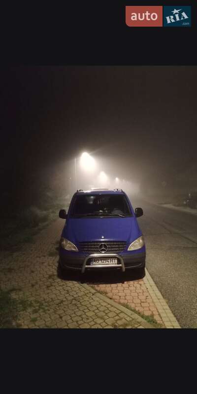 Минивэн Mercedes-Benz Vito 2004 в Воловце