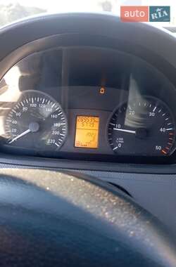 Грузовой фургон Mercedes-Benz Vito 2006 в Хороле