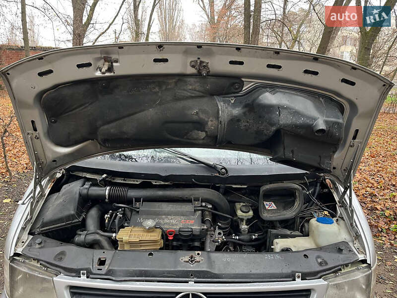 Минивэн Mercedes-Benz Vito 2000 в Черновцах