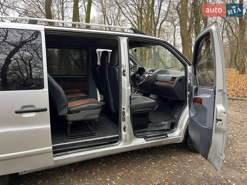 Минивэн Mercedes-Benz Vito 2000 в Черновцах