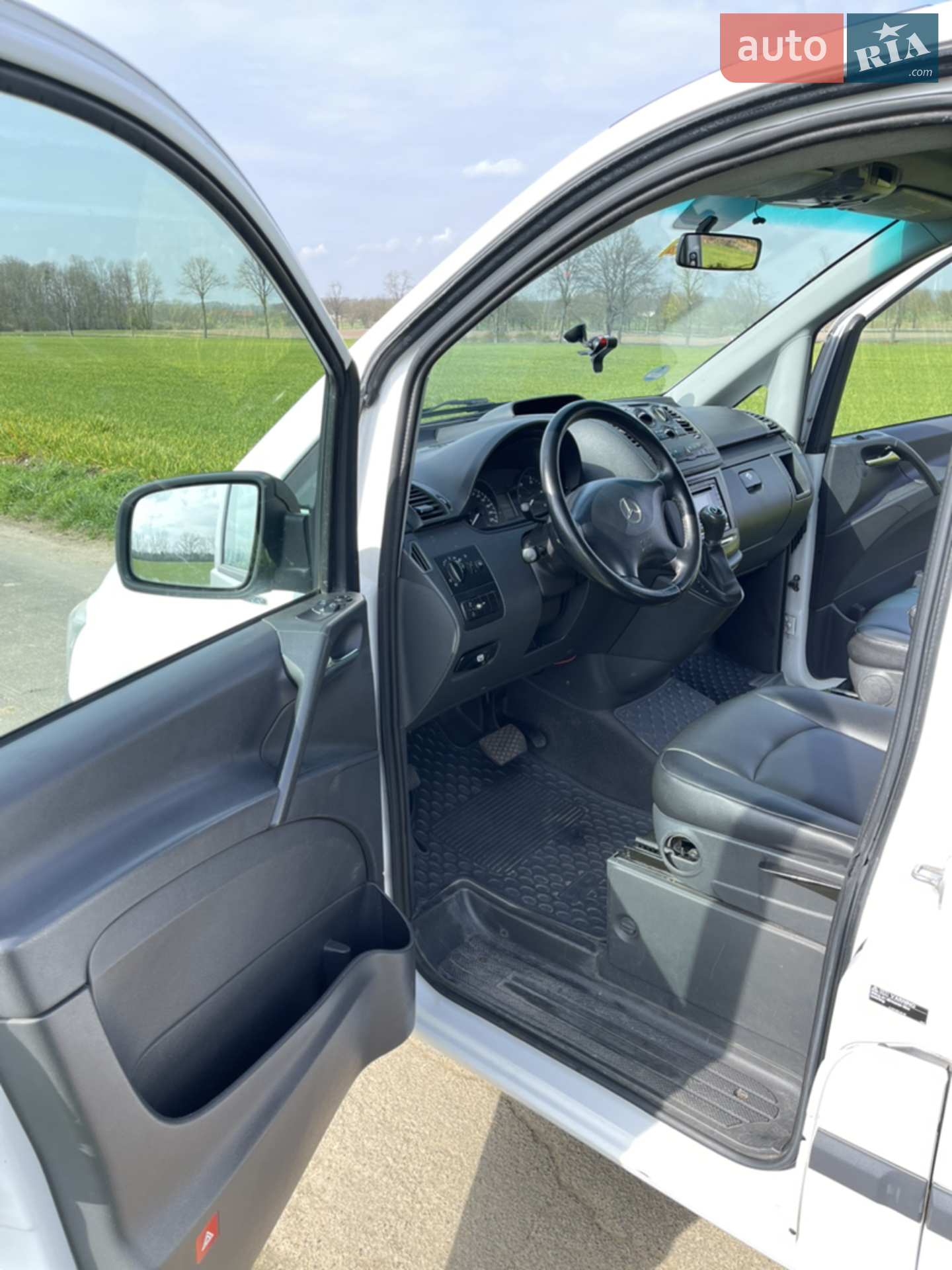 2011 Mercedes-Benz Vito - мініатюра 10