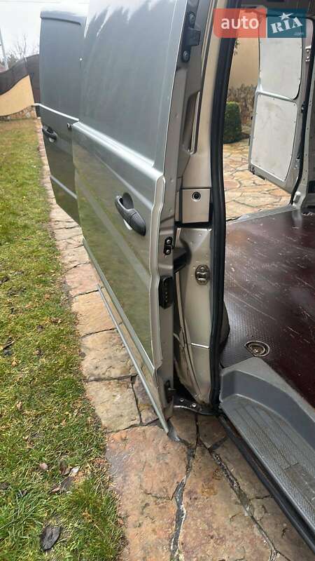 Грузовой фургон Mercedes-Benz Vito 2006 в Виннице