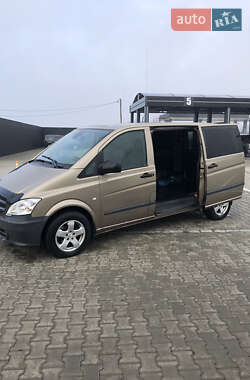 Вантажний фургон Mercedes-Benz Vito 2010 в Чернівцях