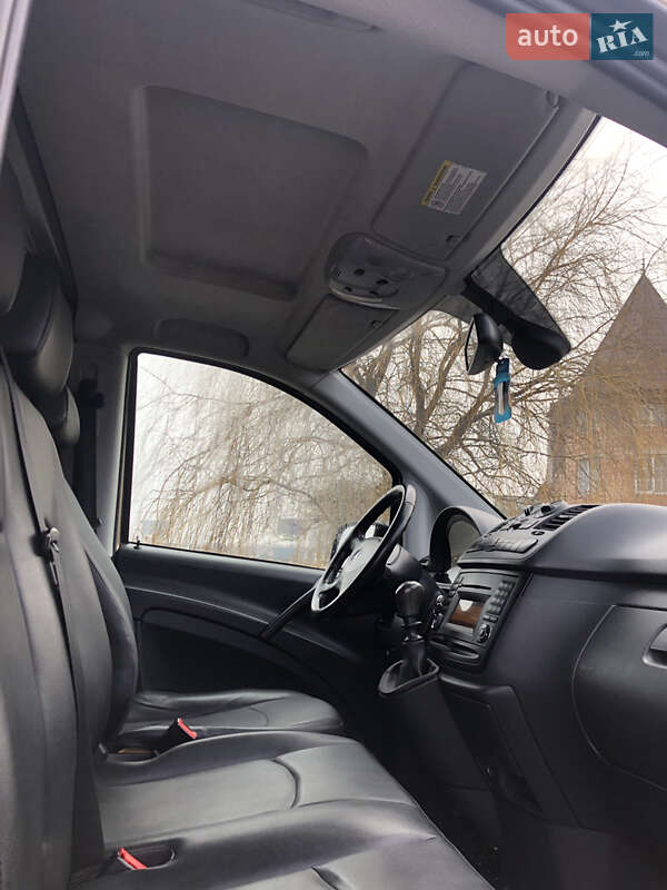 Грузовой фургон Mercedes-Benz Vito 2010 в Черновцах