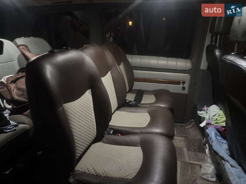 Мінівен Mercedes-Benz Vito 2004 в Кельменцях