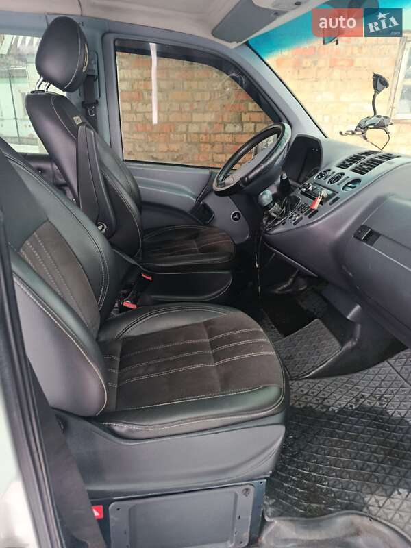 Минивэн Mercedes-Benz Vito 2000 в Павлограде