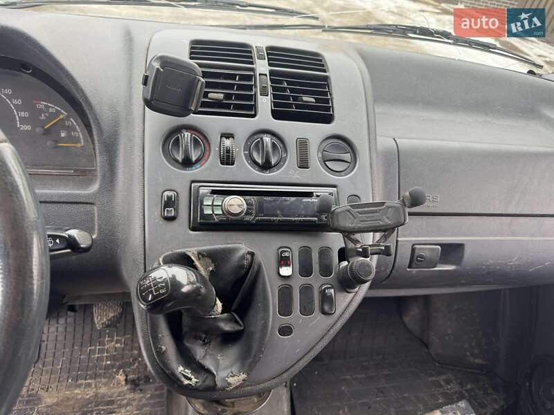 Грузовой фургон Mercedes-Benz Vito 2003 в Черновцах фото 7 Грузовой фургон Mercedes-Benz Vito 2003 в Черновцах