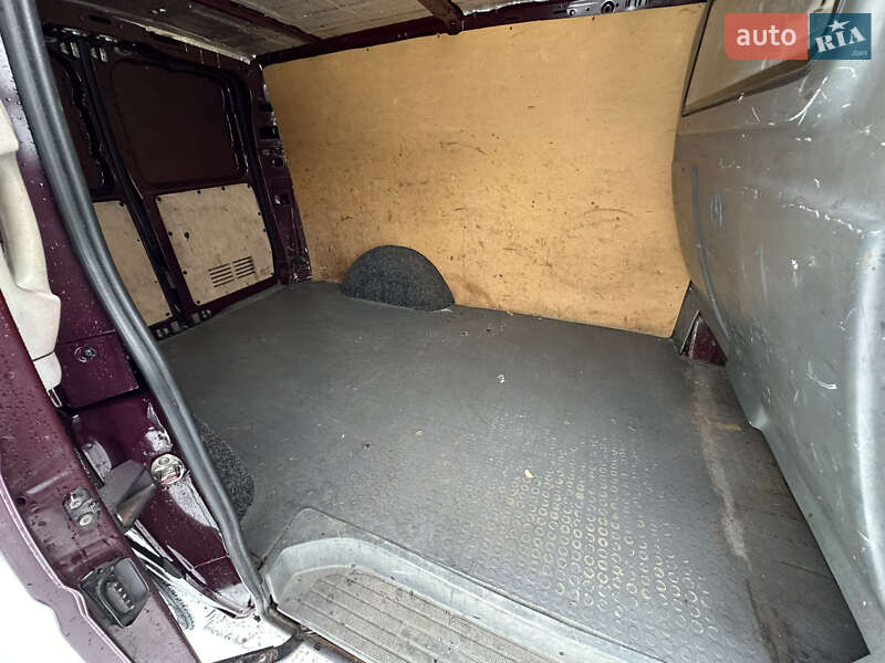 Грузовой фургон Mercedes-Benz Vito 2010 в Радехове фото 19 Грузовой фургон Mercedes-Benz Vito 2010 в Радехове