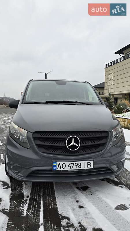 Минивэн Mercedes-Benz Vito 2015 в Мукачево