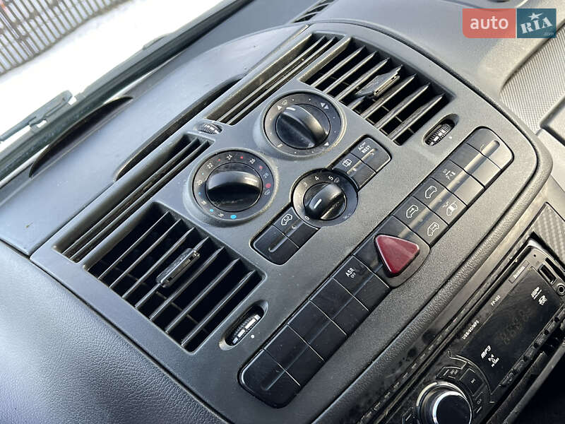 Минивэн Mercedes-Benz Vito 2007 в Кицмани