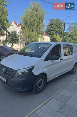 Мінівен Mercedes-Benz Vito 2016 в Сторожинці
