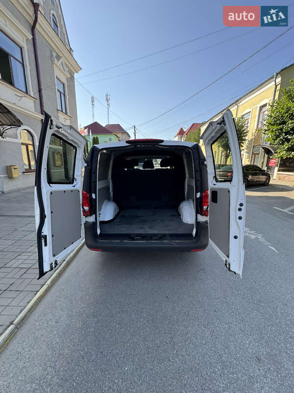 Минивэн Mercedes-Benz Vito 2016 в Сторожинце