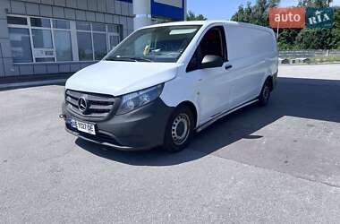 Грузовой фургон Mercedes-Benz Vito 2017 в Ровно