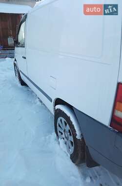 Грузовой фургон Mercedes-Benz Vito 2002 в Черновцах
