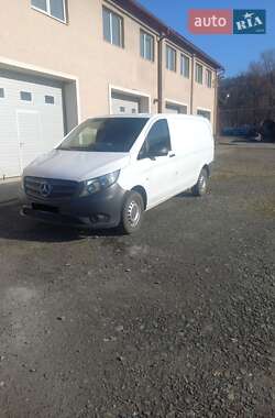 Вантажний фургон Mercedes-Benz Vito 2015 в Рахові