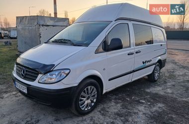 Вантажопасажирський фургон Mercedes-Benz Vito 2005 в Києві