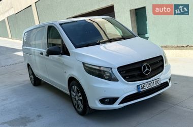 Вантажний фургон Mercedes-Benz Vito 2016 в Дніпрі