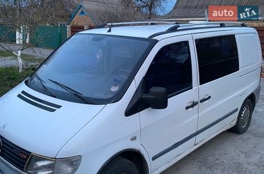 Вантажопасажирський фургон Mercedes-Benz Vito 2004 в Кагарлику