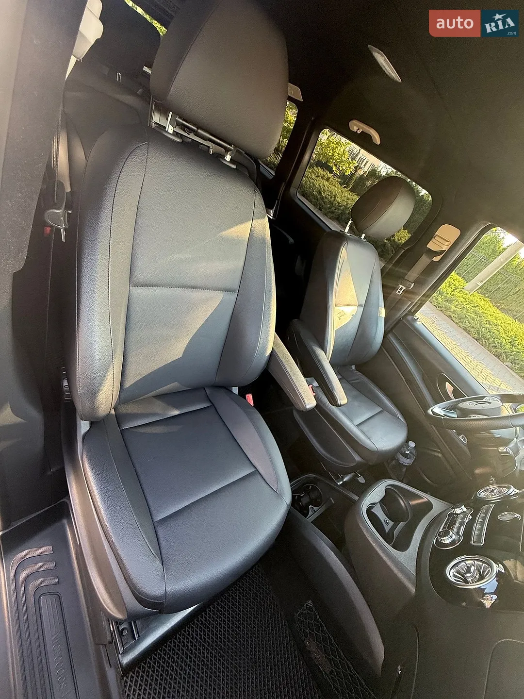 2020 Mercedes-Benz Vito - мініатюра 25