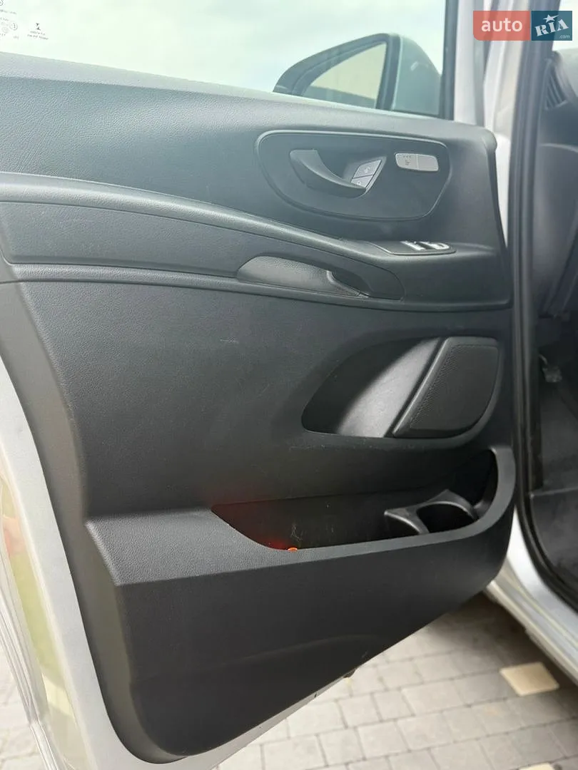 2021 Mercedes-Benz Vito - мініатюра 16