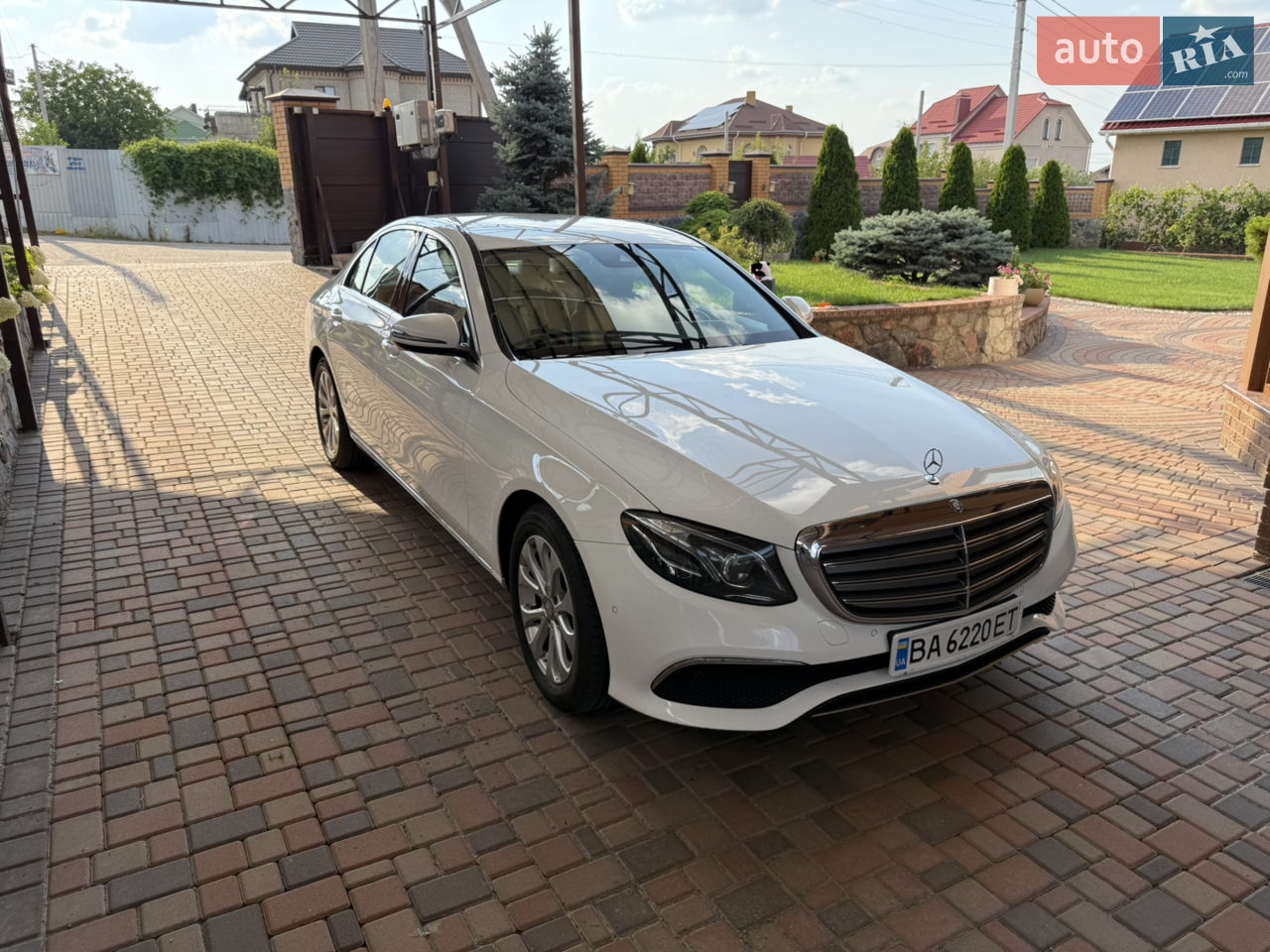 2016 Mercedes-Benz E-klasse - мініатюра 25