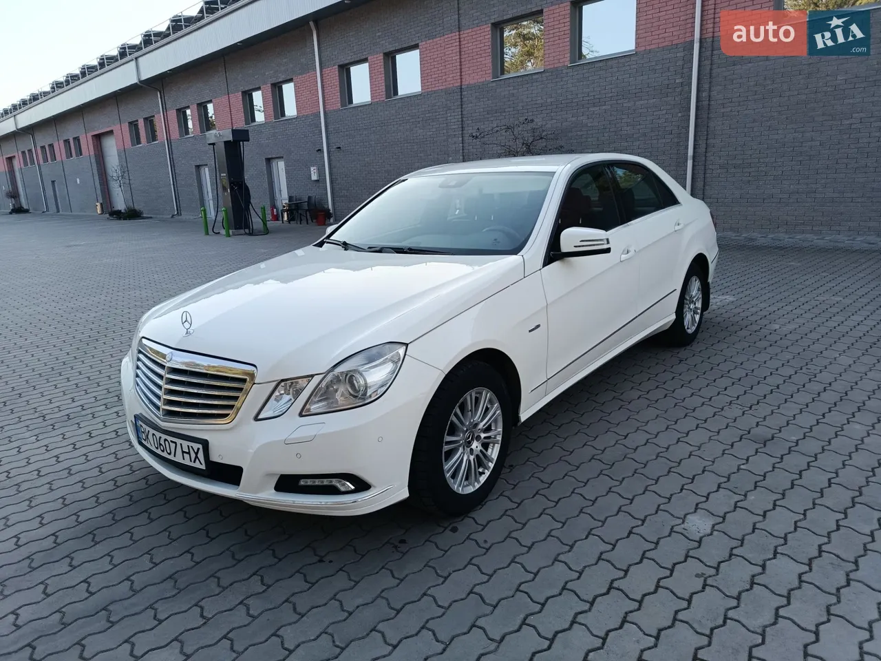 2010 Mercedes-Benz E-klasse - мініатюра 20