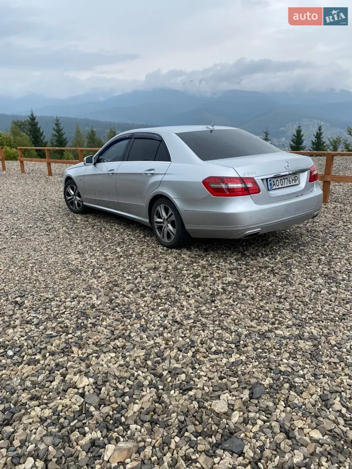 2012 Mercedes-Benz E-klasse - мініатюра 11